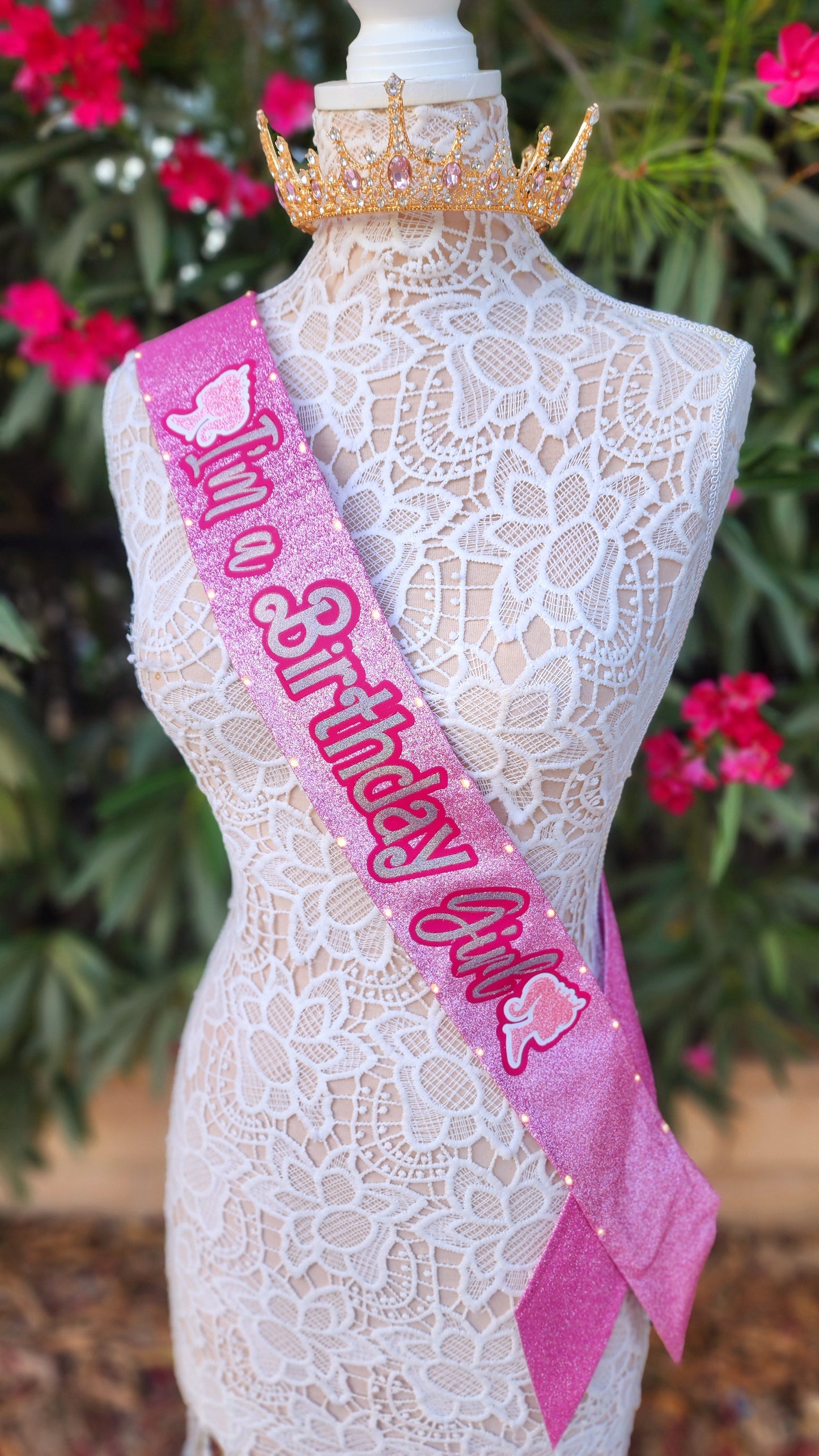 Plastic And Fantastic "I'm a Birthday Girl" Light-Up Sash