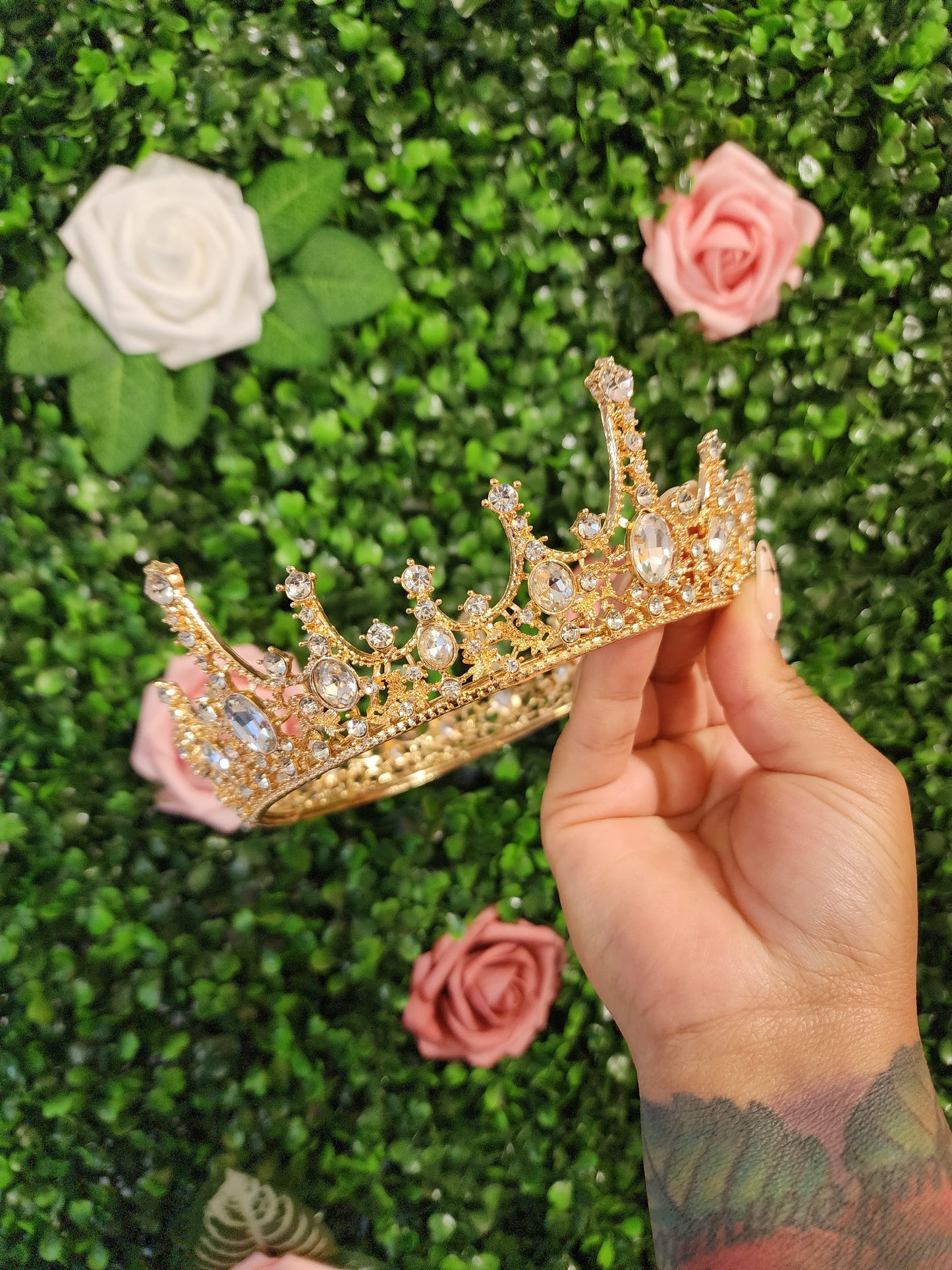 Gold Crown with Silver Rhinestones (149)