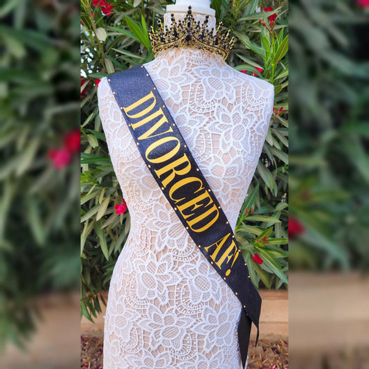 "DIVORCED AF" Light-Up Sash | Light Up Birthday Celebration LED Party Accessory